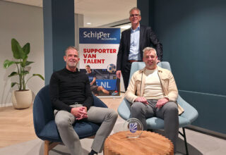 Schipper Accountants trotse hoofdsponsor van de JVOZ Voetbalschool