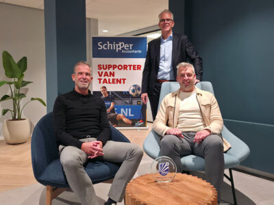 Schipper Accountants trotse hoofdsponsor van de JVOZ Voetbalschool